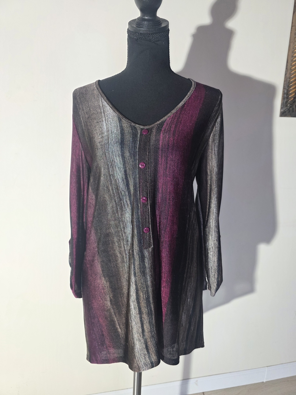 Clara Sun Woo Plum and Charcoal Sheen V-Neck Button Tunic (Size S)